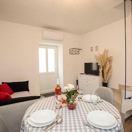 Studio Apartman Amalie Пазин Экстерьер фото
